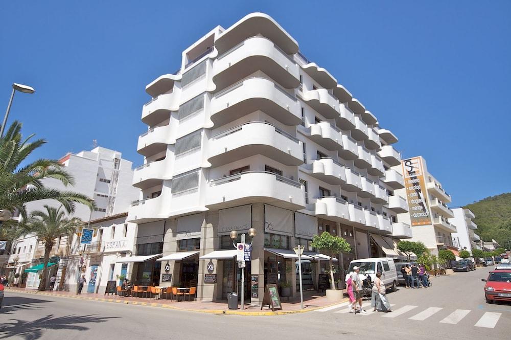 Apartamentos Parot Quality Santa Eularia des Riu Buitenkant foto
