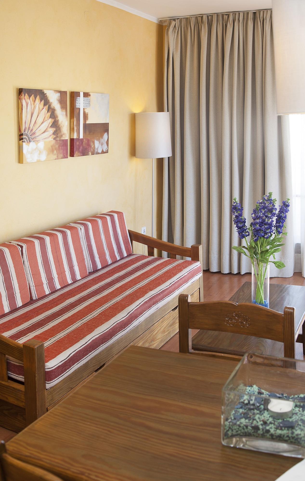 Apartamentos Parot Quality Santa Eularia des Riu Buitenkant foto