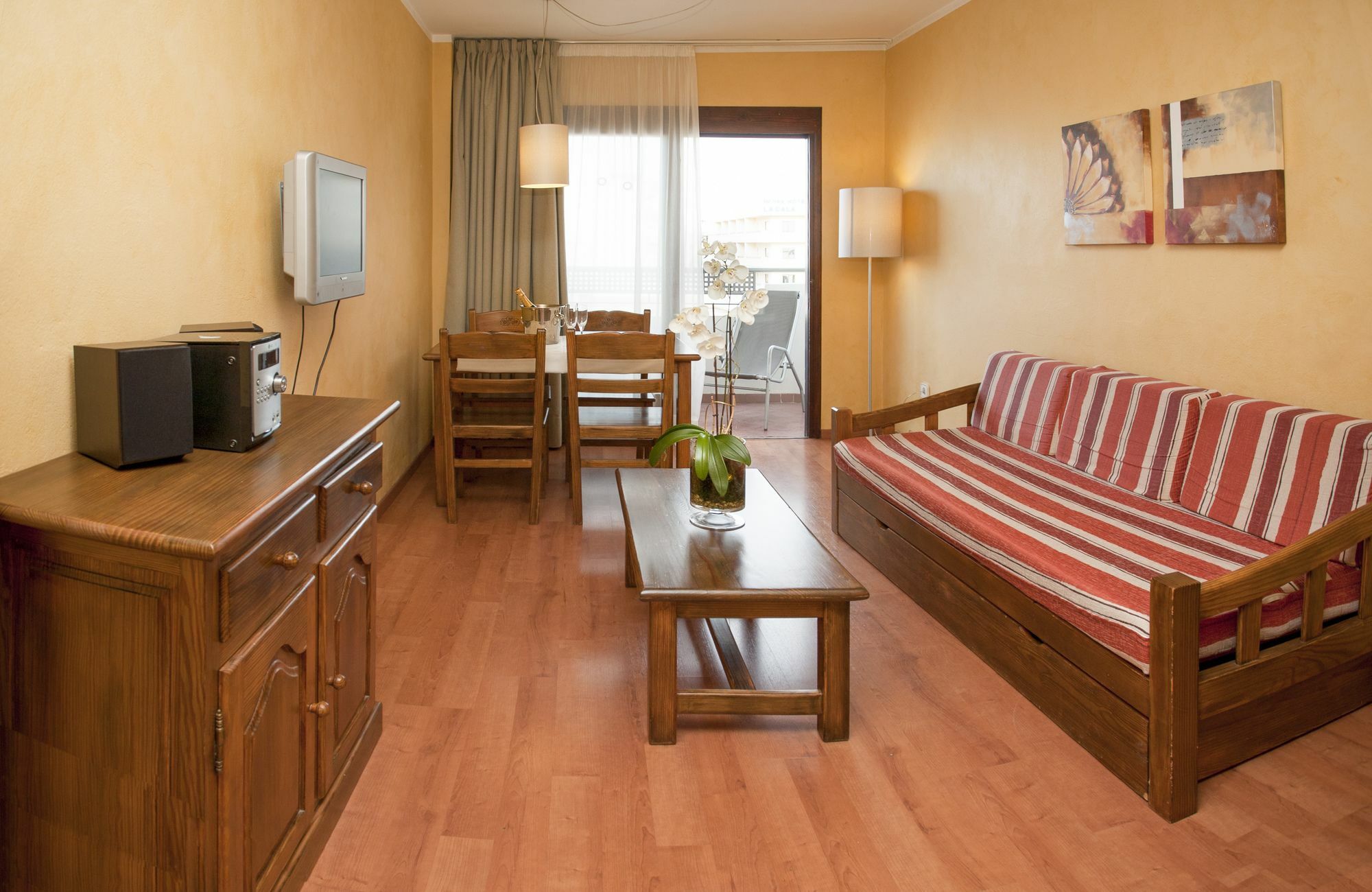 Apartamentos Parot Quality Santa Eularia des Riu Buitenkant foto